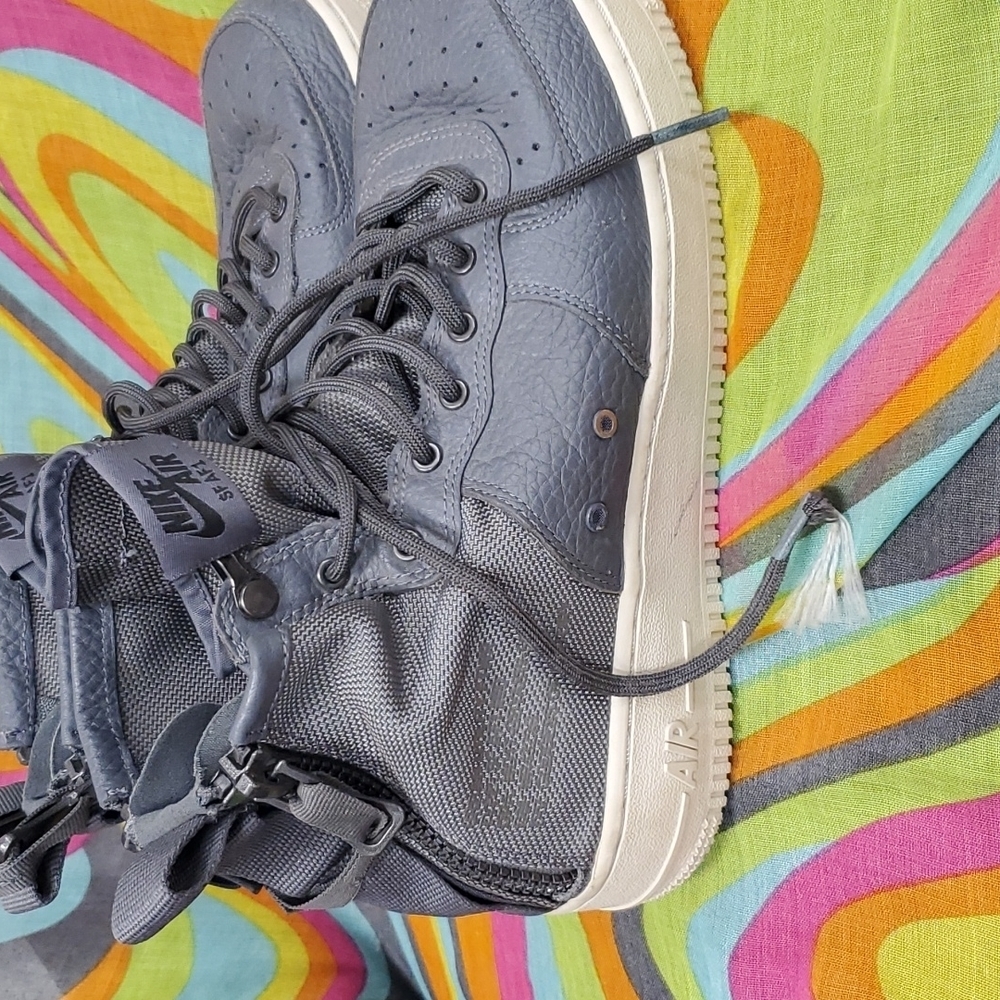 Nike Air Force 1 SF Mid Urban Utility Grey Sneaker SZ 6.5 - Picture 3 of 8